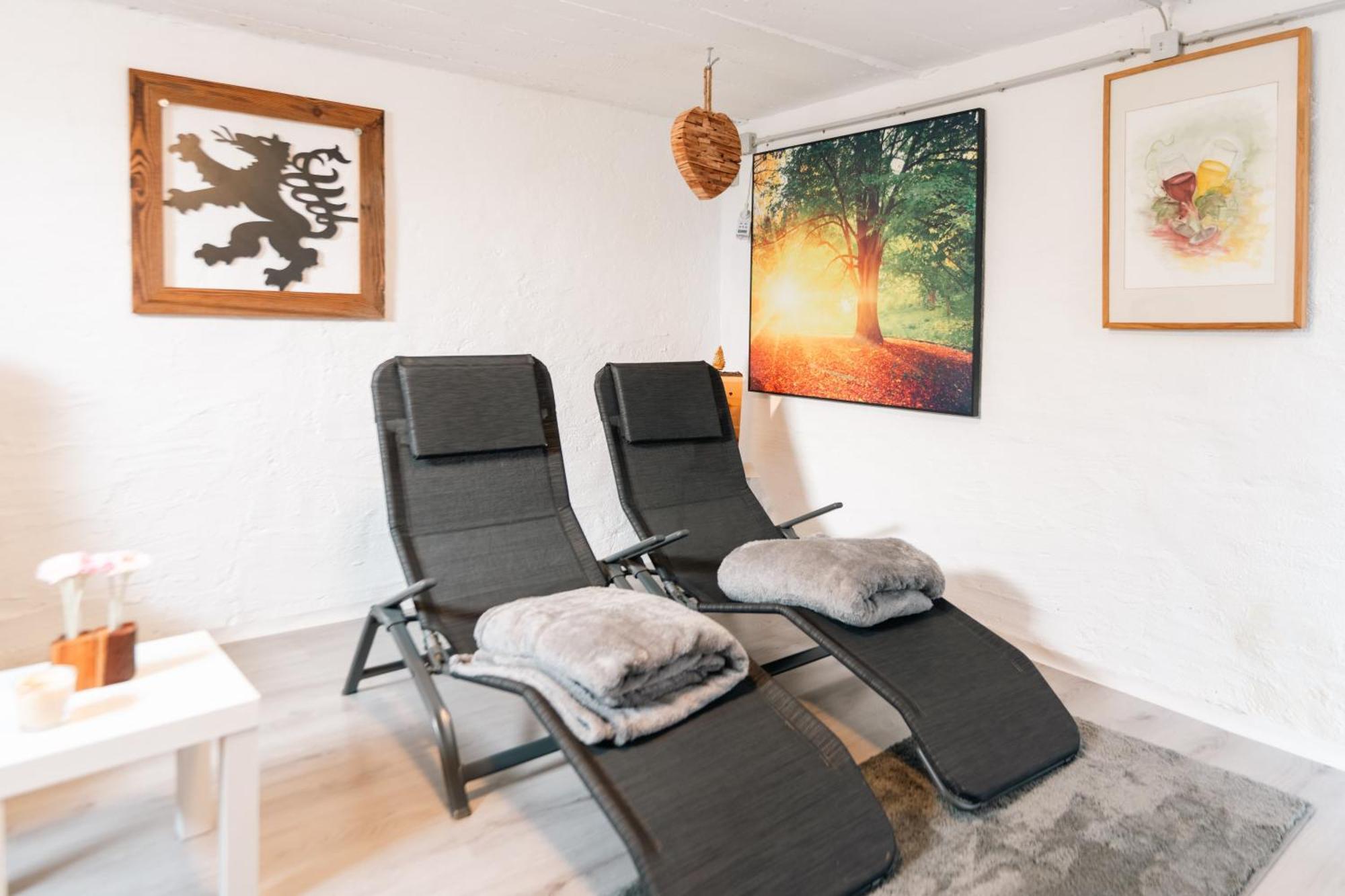 Ferienhaus Treissmann An Der Weinstrasse Лойчах Экстерьер фото