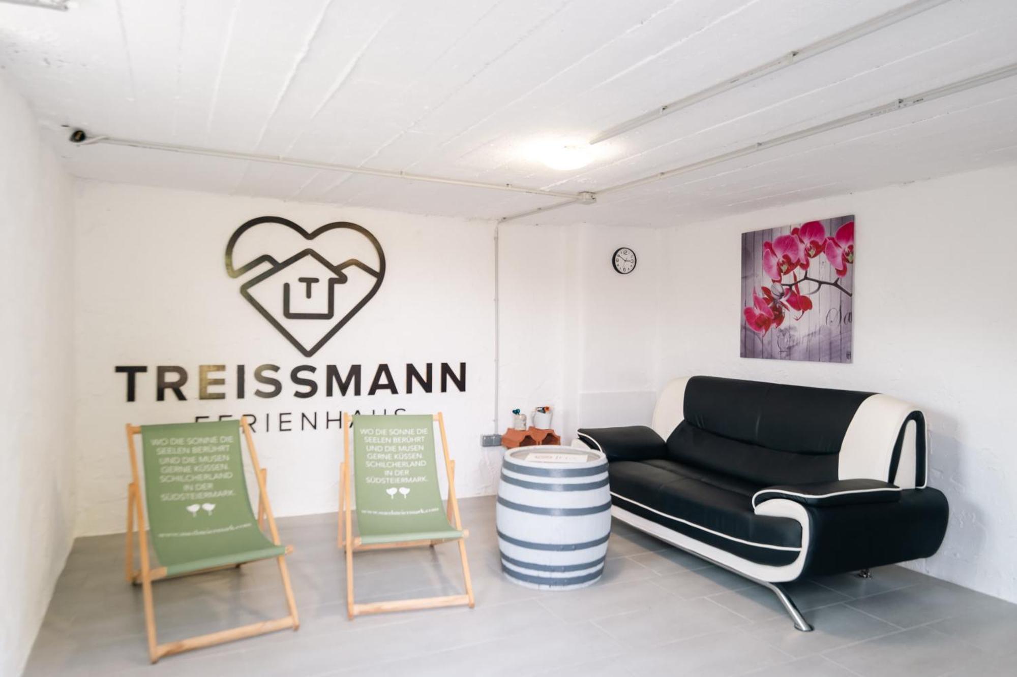 Ferienhaus Treissmann An Der Weinstrasse Лойчах Экстерьер фото